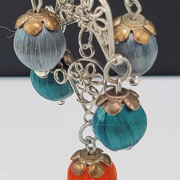 Beautiful silver tone clip-on filagree dangle earrings GUC - Picture 7 of 9